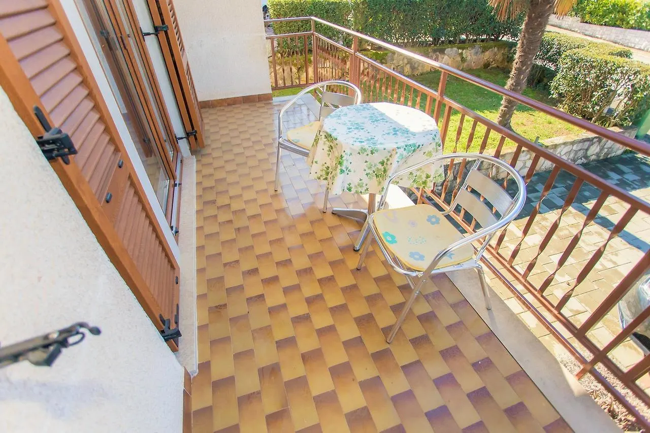 Apartments Ban Poreč 3*,